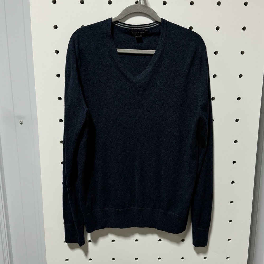 Banana Republic men’s luxury blend sweater size large